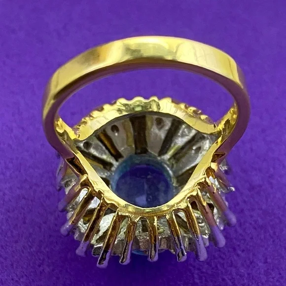 💛 Vintage 18k HGE Topaz Blue & White Gemstone Ring - Picture 8 of 9